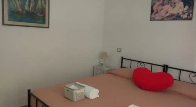 B&B Ornella, Забронировать Отель «постель и завтрак» Отели Неаполя с завтраком, рядом с Концертный зал «Напулитаната», Завтраки