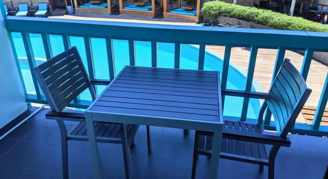 Номер Deluxe Pacific Crown Hotel