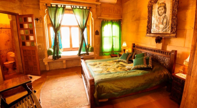 Hotel Garh Jaisal Haveli, Rezerwuj Hotel Hotele w Rajasthan z parkingiem, Parking