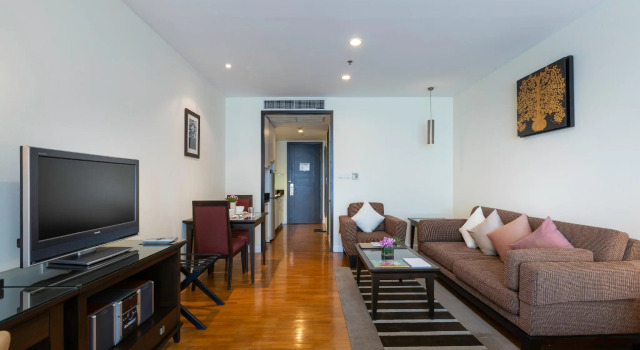 Cape Racha Hotel