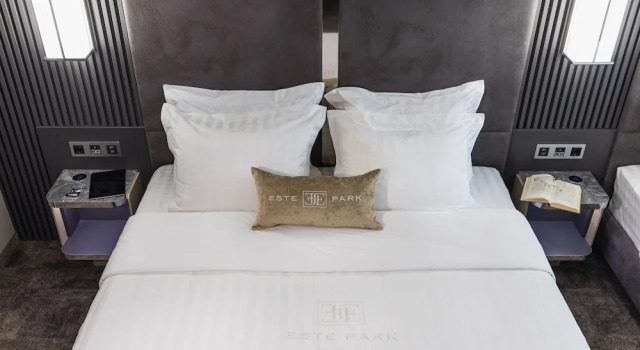 Трёхместный номер Deluxe ESTE PARK HOTEL -- part of Urban Chic Luxury Design Hotels - Parking & Compliments - next to Shopping & Dining Mall Plovdiv
