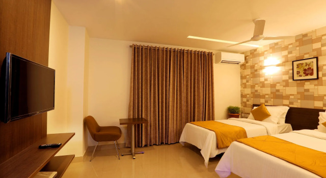 Grand Plaza Hotel, Rezervovat Hotel Hotely v Bangalore s parkováním, Parkování