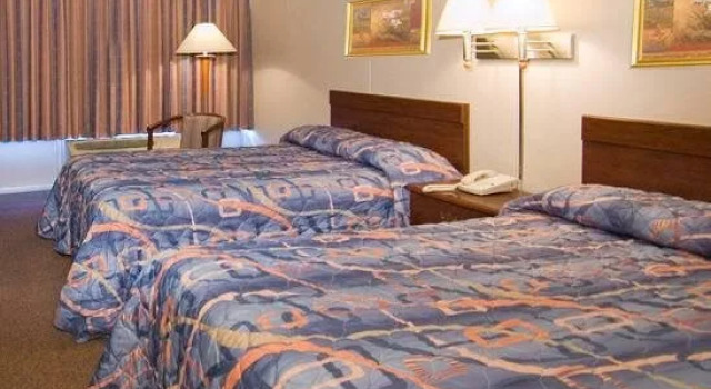 Plantation Inn, Забронировать Отель Отели и гостиницы Морган-Сити, Отель