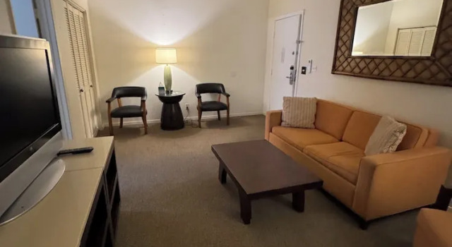 Люкс Economy Hotel Coral Reef