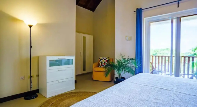 HOSPITALITYEXPERT 2BR Townhouse 1, MoBay, Sleeps 6 - Pool, Beach & Private Chef