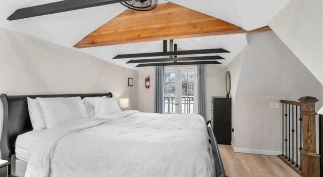 Riverview Loft, Varaa Huoneisto Saugatuck Michigan