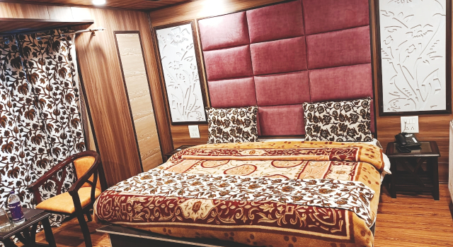 Hotel Zahgeer Gulmarg, Забронировать Отель Гульмарг Jammu & Kashmir Ski