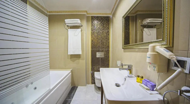 Трёхместный номер Deluxe Lausos Palace Hotel Şişli