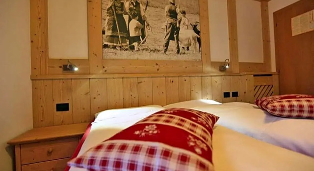 Номер Standard с балконом Hotel Chalet Alaska