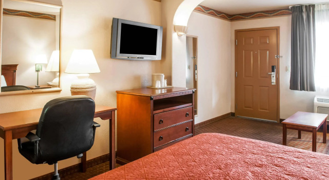 Двухместный номер Standard Quality Inn & Suites Las Cruces - University Area
