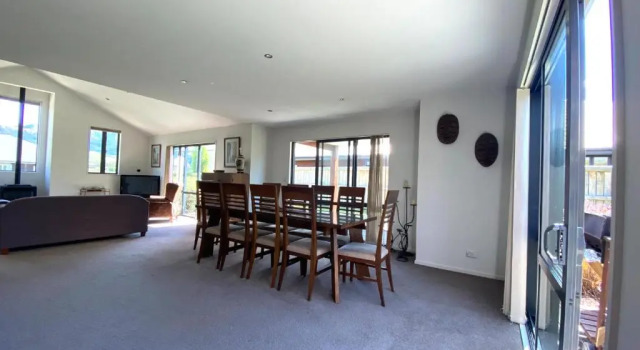4 Tarndale Place