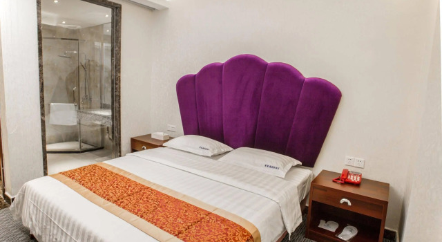 Aiqinhai International Airport, Rezervovat Hotel Hotely v Guangdong s bazénem, Bazén