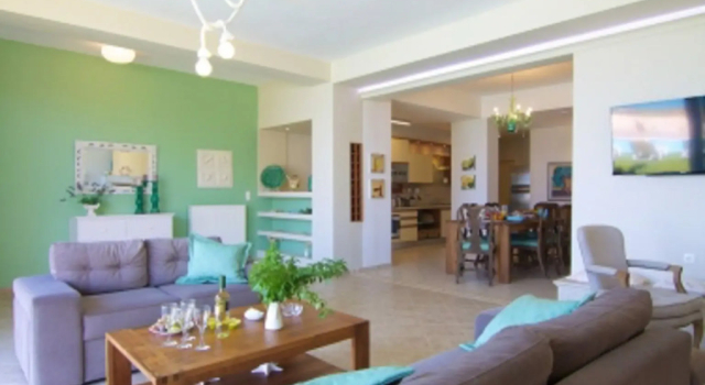 Beachfront Property Only 1 Klm To The City Center!