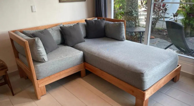 KITE BEACH Oceanfront LUXURY 2 BEDROOM - All new in 2022