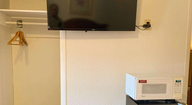 Четырёхместный номер Standard Regal Inn Clayton