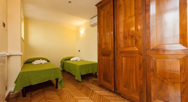 Rental in Rome Navona Penthouse, Забронировать Отель Отели Рима с парковкой, рядом с Pincian Hill, Парковка