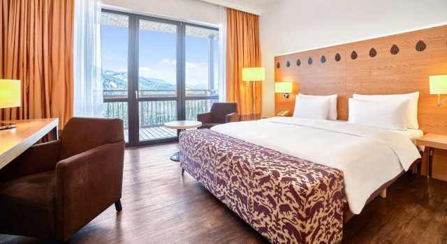 Номер Superior с красивым видом из окна Radisson Blu Resort Буковель
