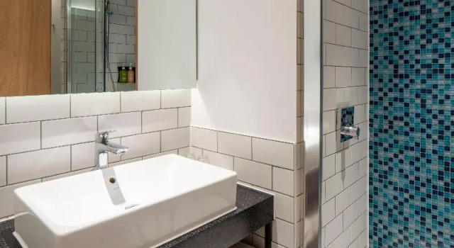 Двухместный номер Premium Holiday Inn London Brentford Lock by IHG