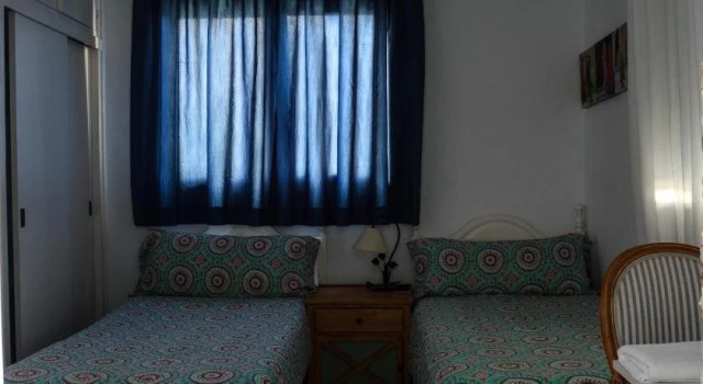 Hostal Playa Hidalgo, Забронировать Отель Рота Коста-де-ла-Лус, рядом с El Chorrillo