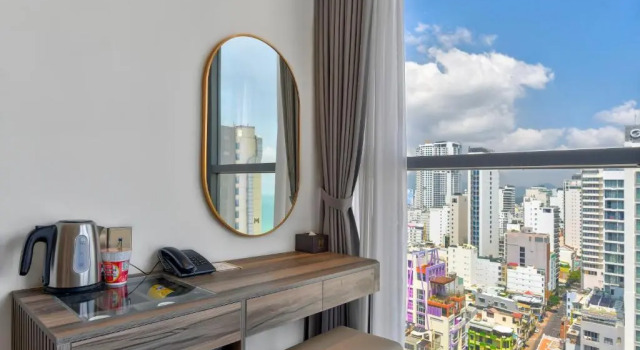 Номер Standard с частичным видом на океан Maris Hotel Nha Trang