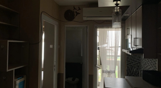 Simple And Cozy Living 2Br At Green Pramuka City Apartment, Prenota Appartamento Cempaka Putih 