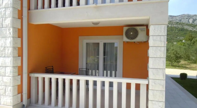 Апартаменты Цокольный этаж Apartments Viktoria