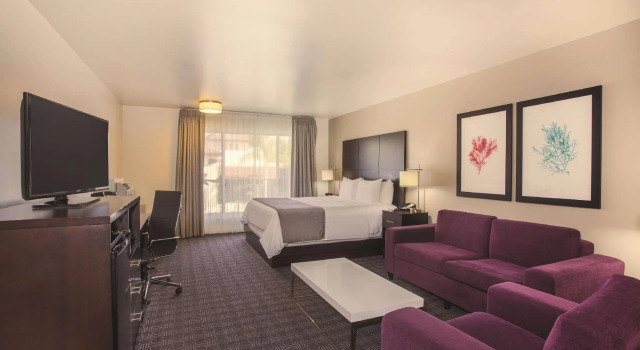 Двухместный номер Standard Courtyard by Marriott Santa Barbara Downtown