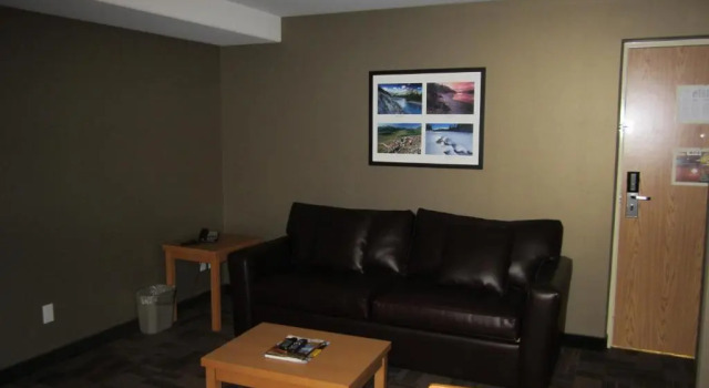 Номер Executive Woodlands Inn & Suites