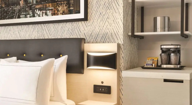 Двухместный студия люкс DoubleTree by Hilton New York Midtown Fifth Ave