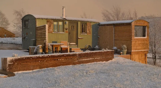 Bracken Hut at Copy House Hideaway, Prenota Hotel Barnoldswick 