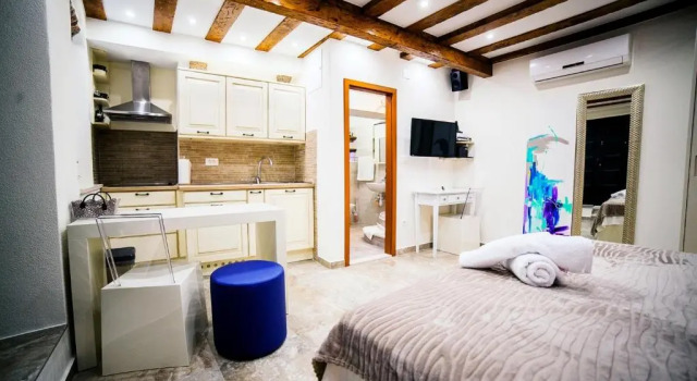 Студия Apartment Genius Loci