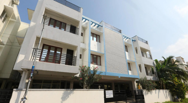 SilverKey Executive Stays 20007 Thoraipakkam, Забронировать Отель Отели штата Тамилнада с парковкой, Парковка