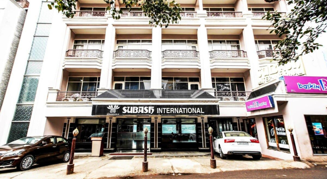 Hotel Subash International, Забронировать Отель Отели Джамму и Кашмира с парковкой, Парковка
