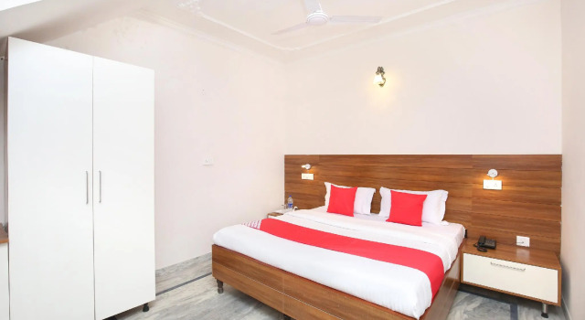 OYO 16969 The Nest, Book Hotel Sahibzada Ajit Singh Nagar Punjab