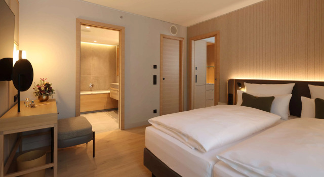 Двухместный люкс с 2 комнатами с видом на город ATLANTIC Hotel Heidelberg
