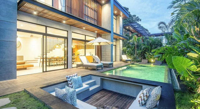 Вилла Elegant 5BR Modern Villa Steps From Caf Del Mar