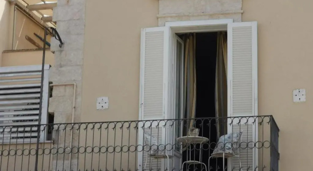 Palazzo Venezia - Luxury holiday rooms, Buchen Sie Hotel Monopoli Metropolitanstadt Bari