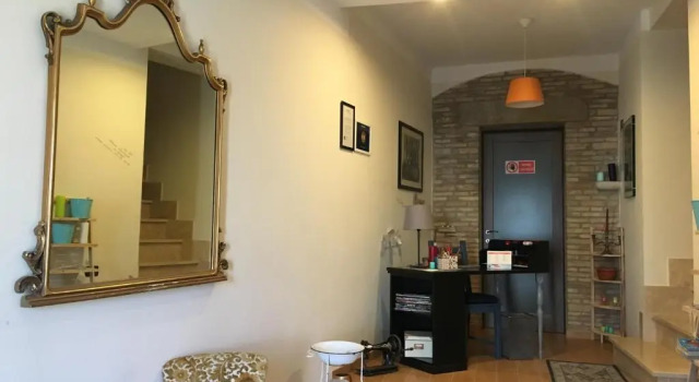 Al Civico 49, Book Hotel Hoteller i Campobasso med parkering, Parkering