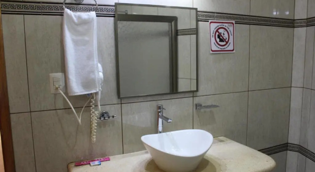 Полулюкс с видом на бассейн Hotel Scarlette