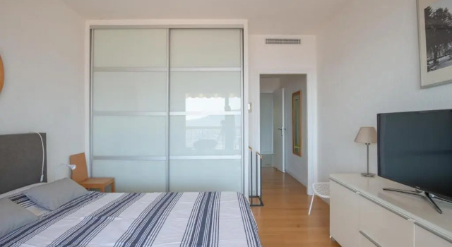 3 pièces vue mer et piscine quartier Parc Impérial, Забронировать Апартаменты/квартира Отели Ниццы с парковкой, Парковка