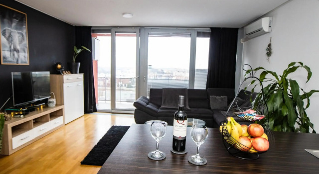 Hermes Apartment