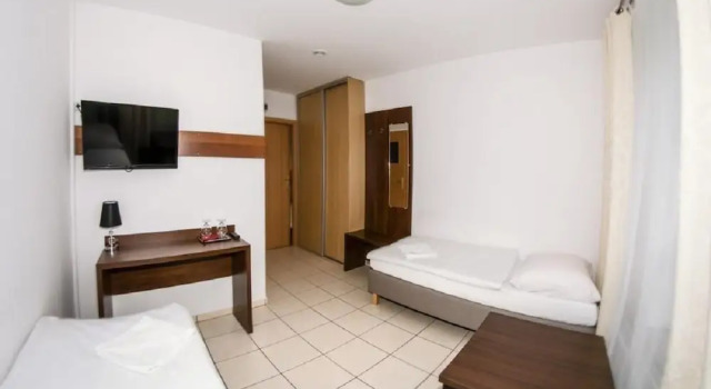 Motel w Lace, Réserver Motel Hôtels à Basse-Silésie avec parking, Parking
