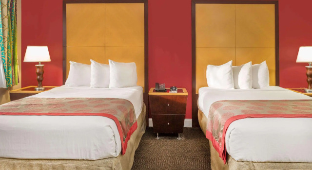 Четырёхместный номер Standard Ramada by Wyndham Miami Springs/Miami International Airport