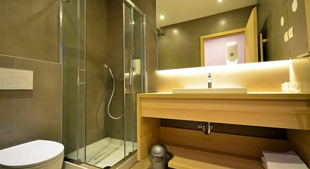 Номер Superior Hotel Emonec