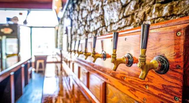 Walk to River: Unique Studio in Renovated Bar!