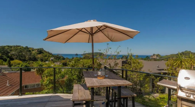 Dubai - Hahei Holiday Home, Забронировать Отель Хахей Coromandel Peninsula, рядом с Cathedral Cove