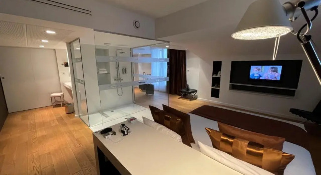 Полулюкс Hotel LHotan