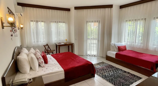 Трёхместный номер Standard Aida Hotel