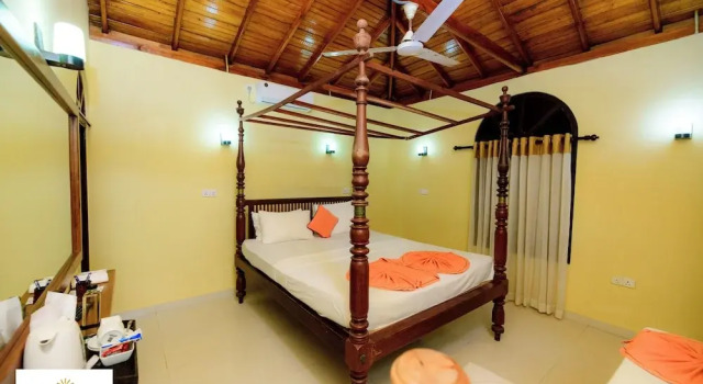 Коттедж Deluxe Royal Beach Hotel Hikkaduwa