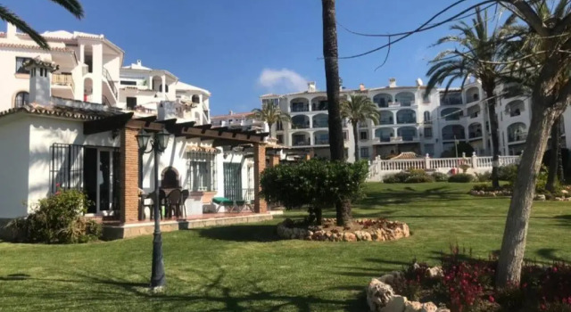 Коттедж Bungalow sea view, pool, tennis, beach 5min walk